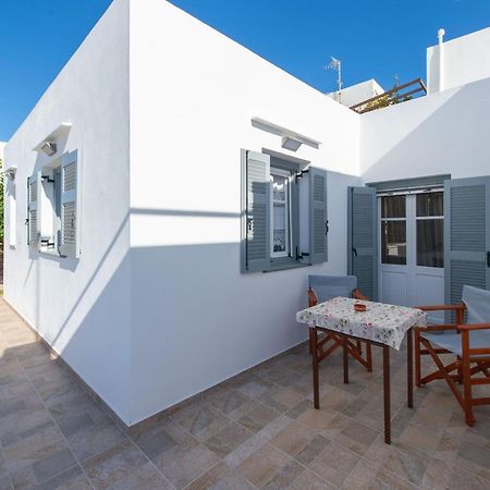 Mosxa House Apartment Artemonas Bagian luar foto