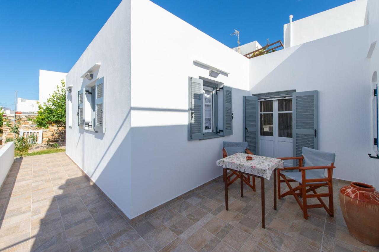 Mosxa House Apartment Artemonas Bagian luar foto
