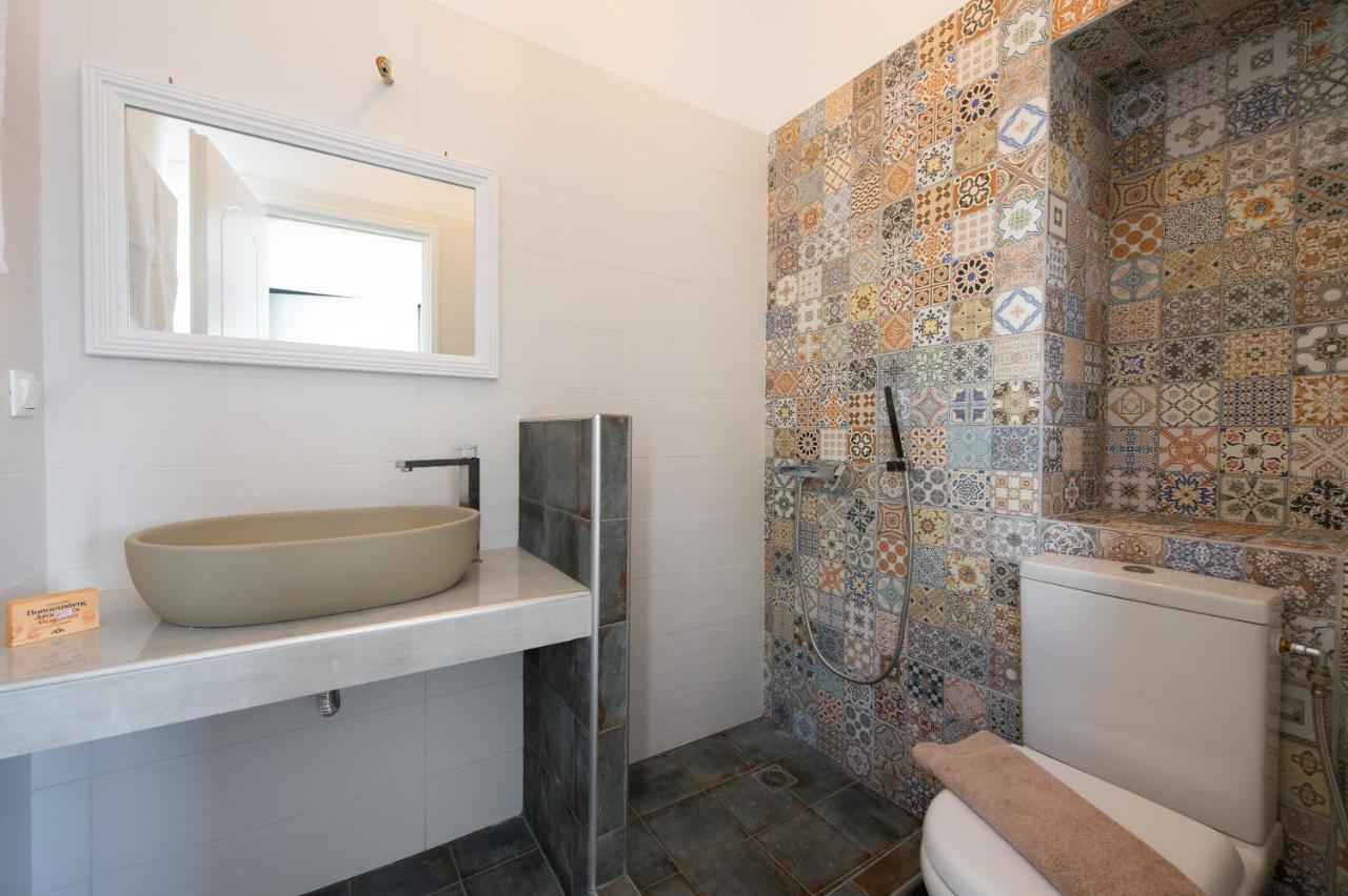 Mosxa House Apartment Artemonas Bagian luar foto